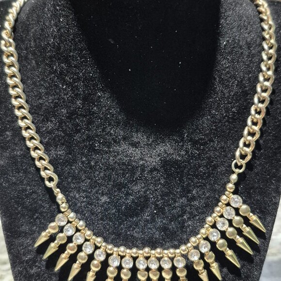 Pair costume Necklaces ~  Green stone & Gold daggers [2] - Picture 3 of 5